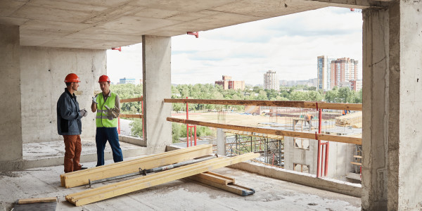 Project Manager Oliana · Supervisión integral de proyectos de construcción